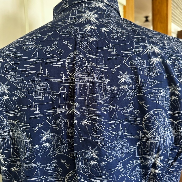 Old Navy Blue Patterned Men's Shirt, Large, EUC - Picture 5 of 7